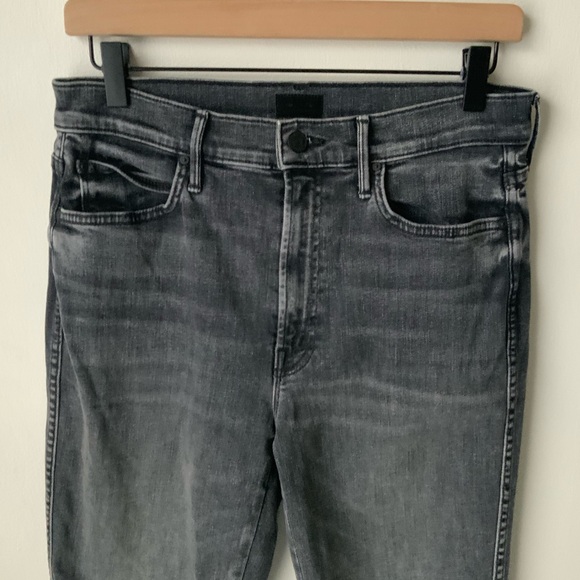 MOTHER Jeans High Waisted Rascal Slice Undone Hem Black Size 29 - Picture 6 of 16